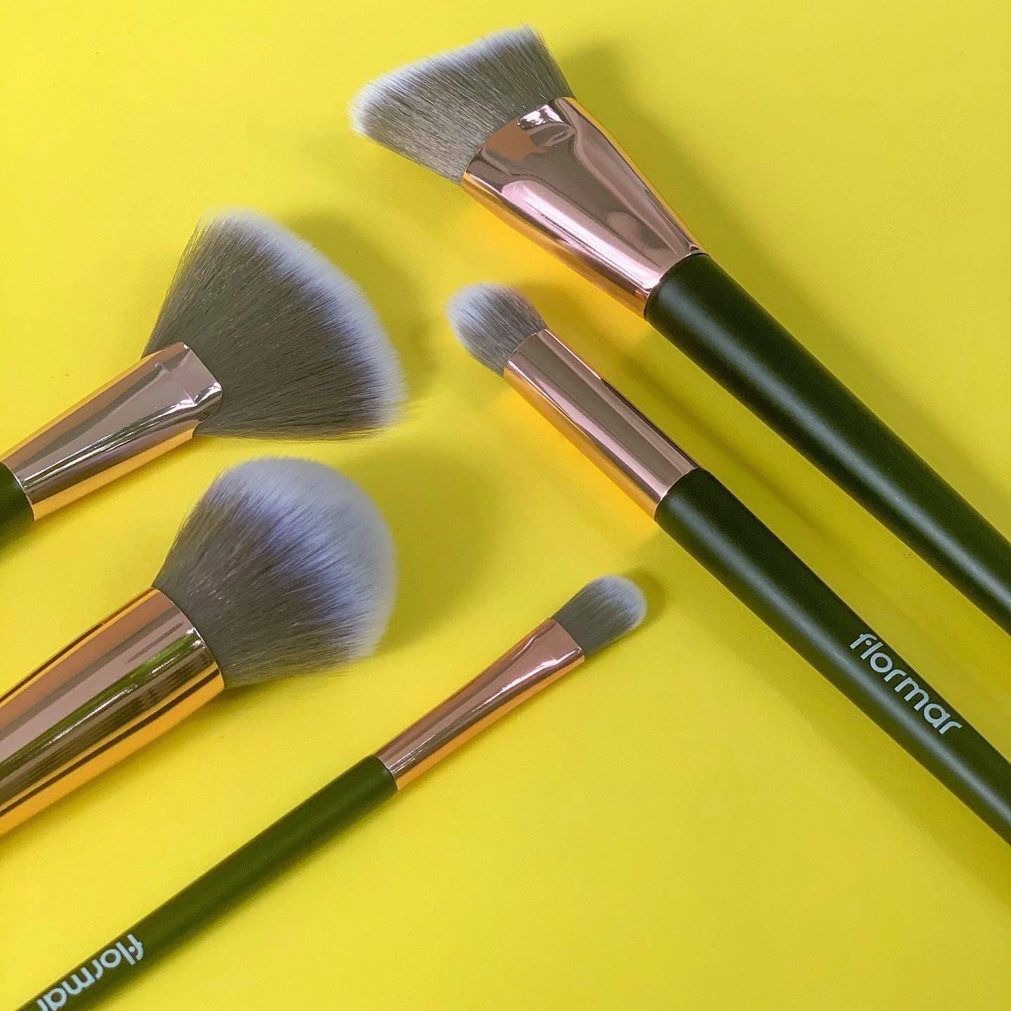 FLORMAR - Pincel em Leque Multifuncional Fan Brush